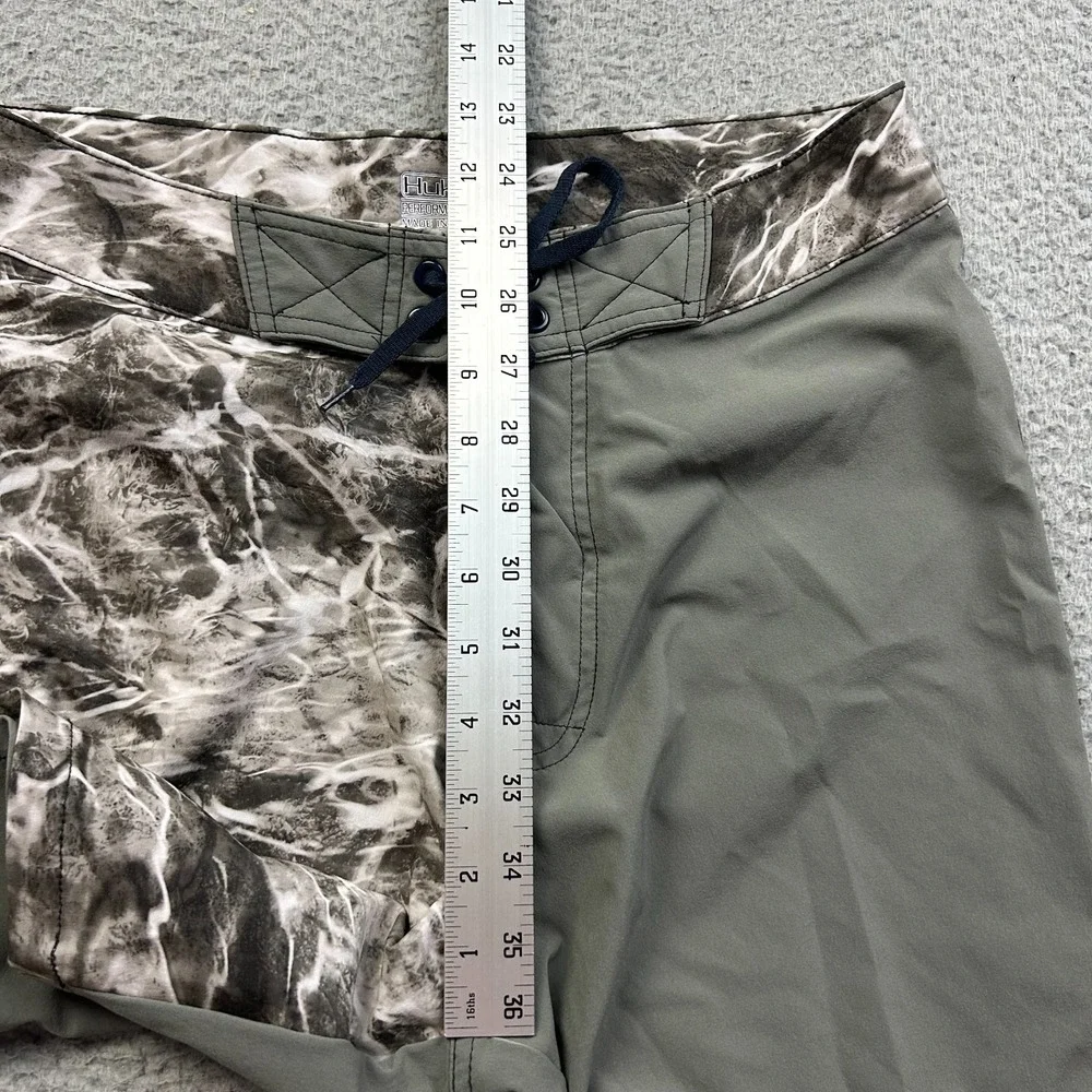Huk Fishing Board Shorts Mens 30 Multi Elements Camo Performance Swim